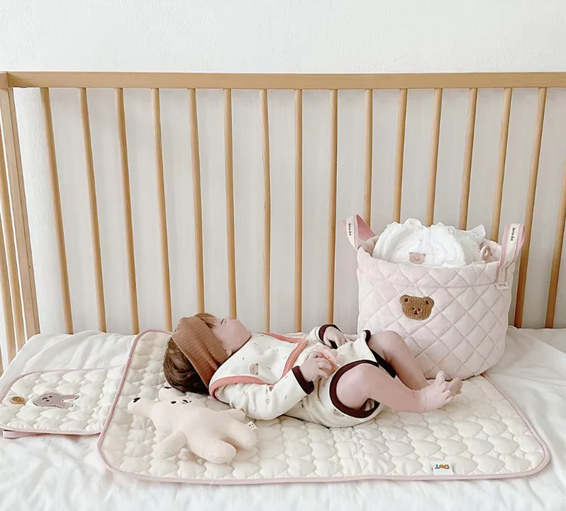 Infant kokoontaitettava vaipanvaihtolaite - Image 9