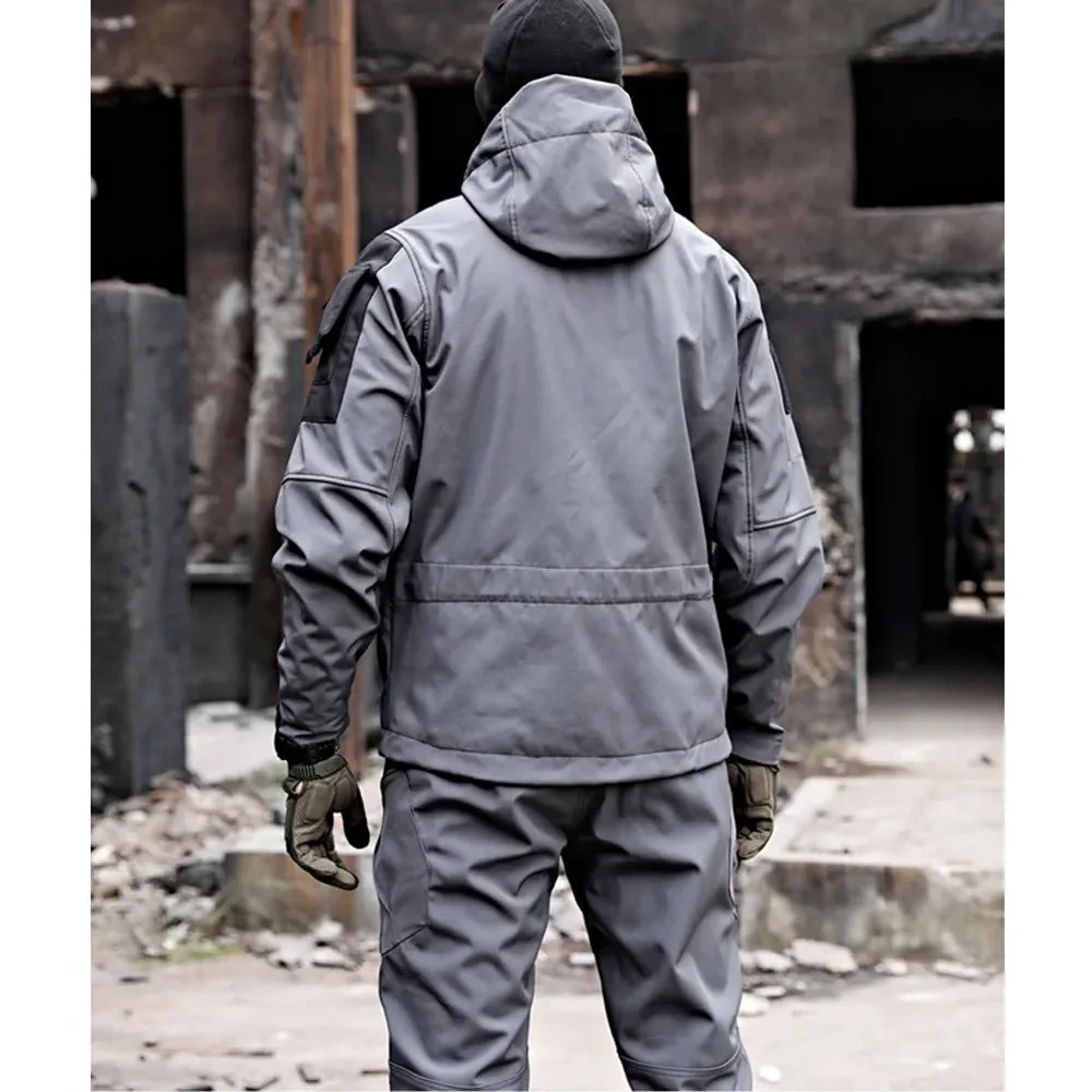 Miesten Taktinen Ulkoilusetti Softshell Huppari ja Cargo Housut - Image 4