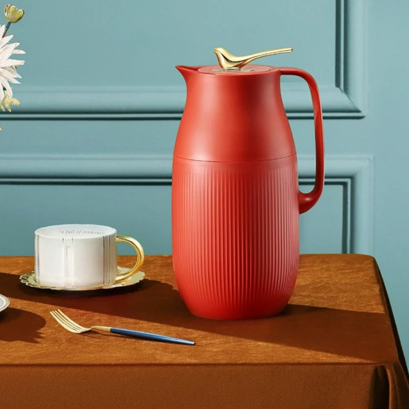 Naisten Eristetty Lämpöpullo Minimalistisella Tyylillä - Image 6