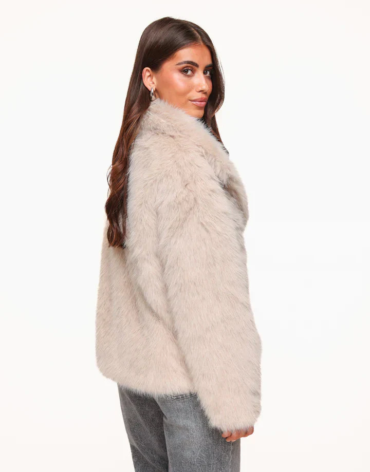 Naisten Faux Fur Takki Tyylikkäällä Ilmeellä - Image 10