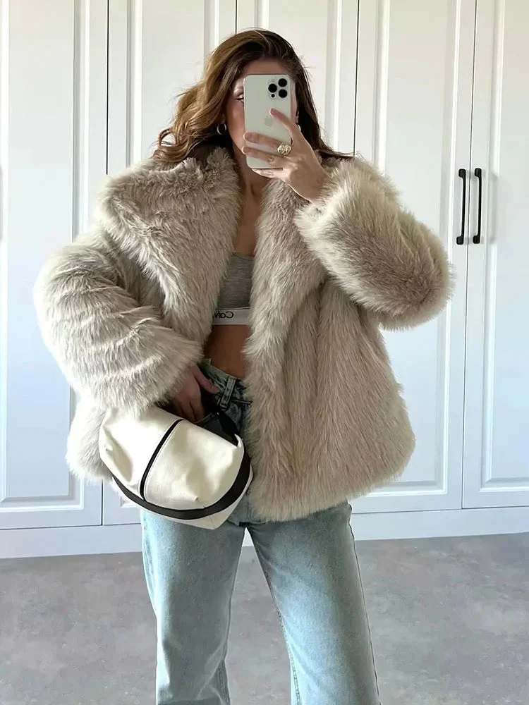 Naisten Faux Fur Takki Tyylikkäällä Ilmeellä - Image 5