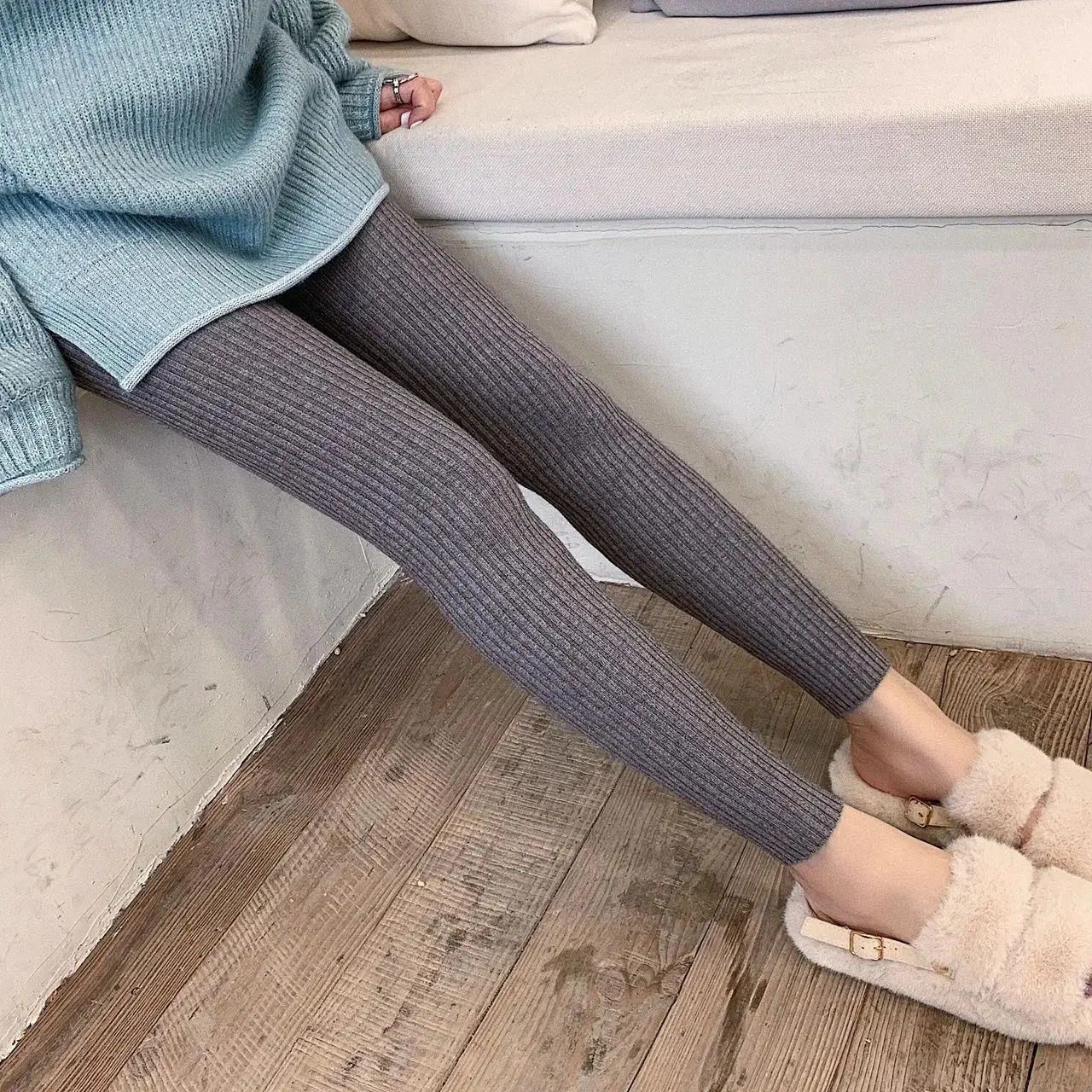 Naisten korkeavyötäröiset neulotut ribbed leggingsit - Image 4