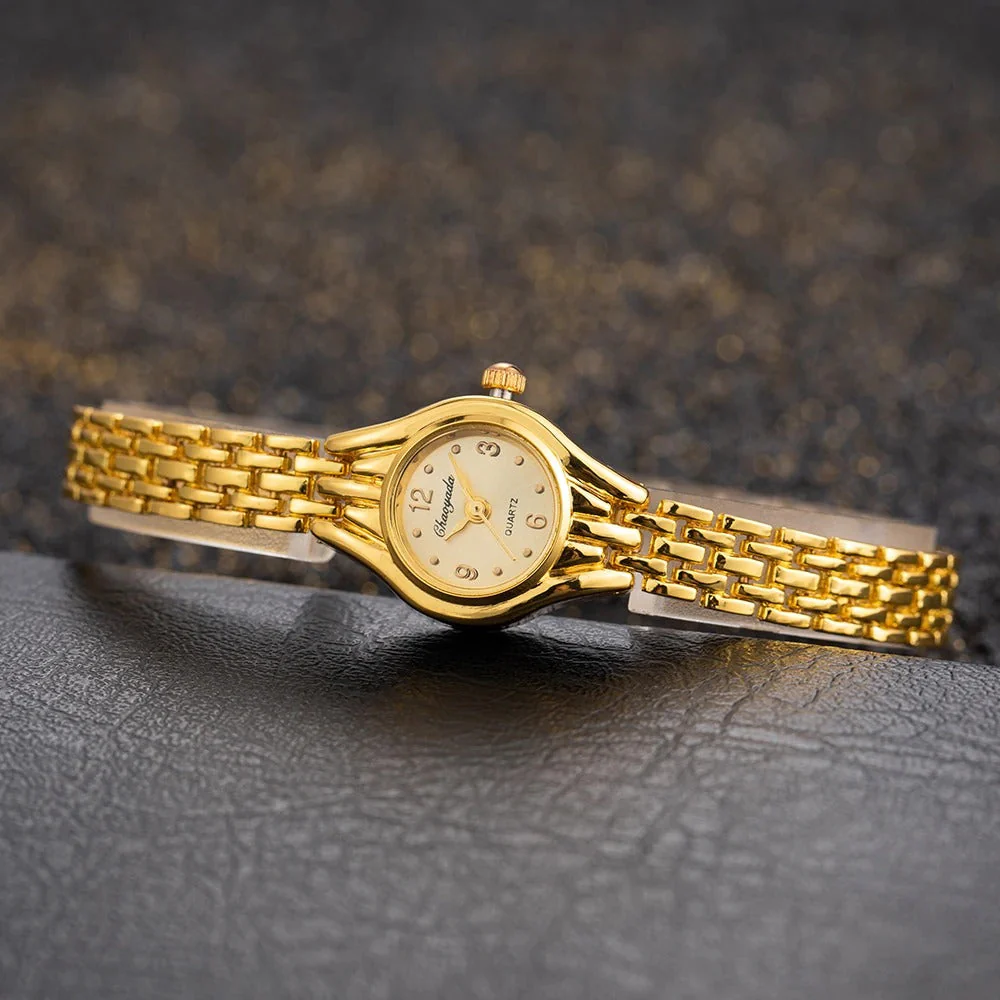 Naisten Mini Gold Luxury Watch - Image 3