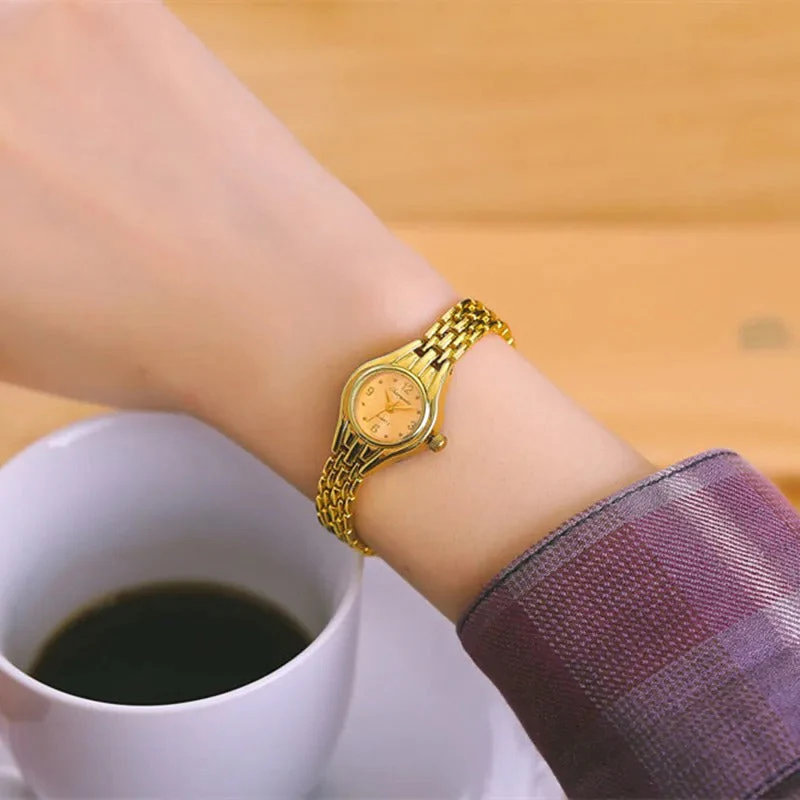 Naisten Mini Gold Luxury Watch - Image 6