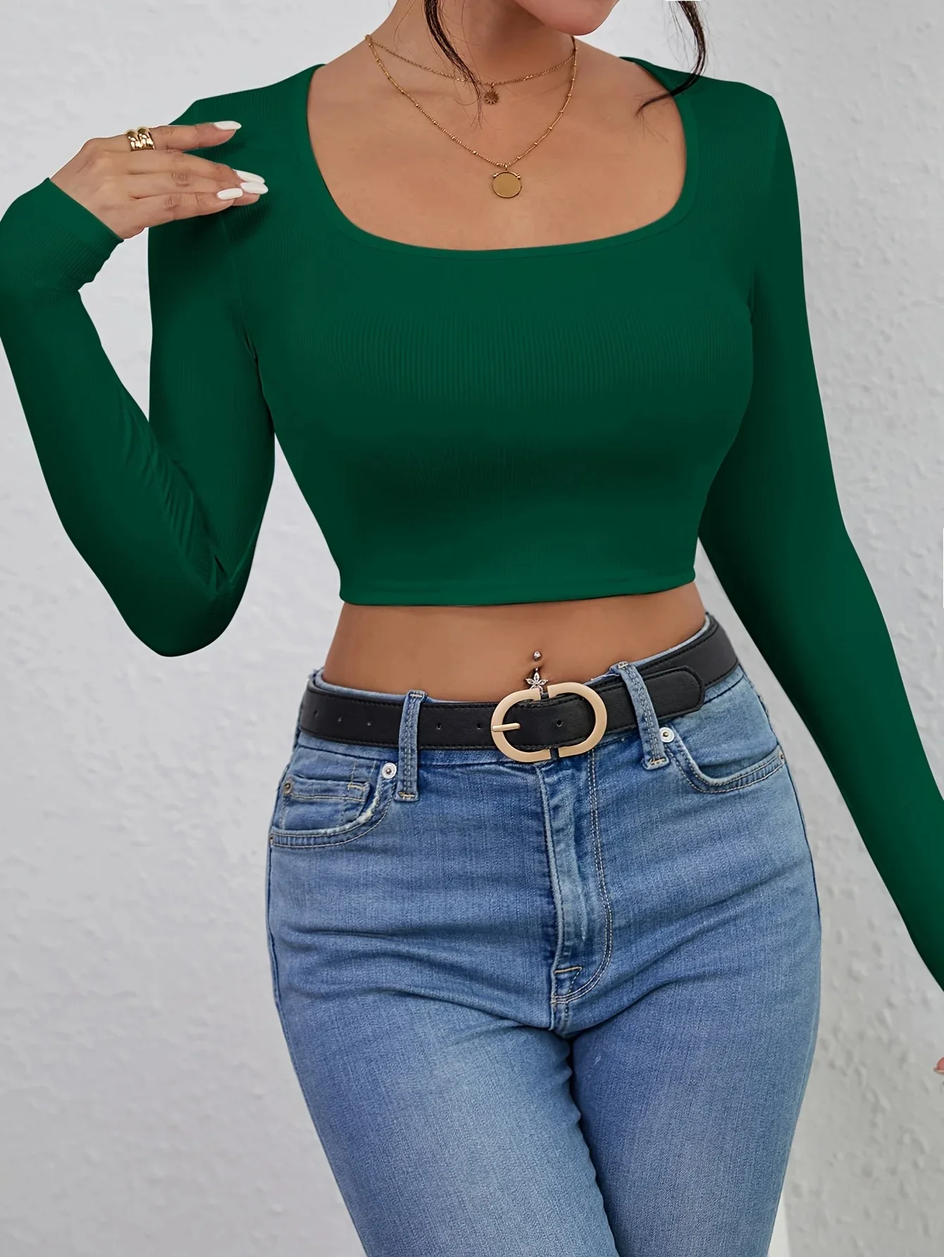 Naisten Square Neck Slim Fit T-paita - Image 9