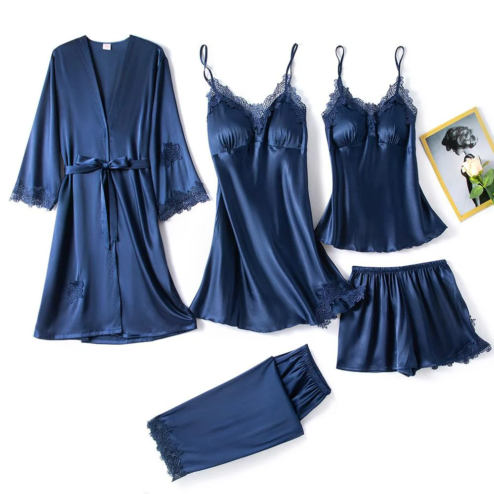 Pehmeä silkkipyjama-setti - Image 10